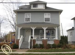 93 Seneca St, Pontiac, MI 48342