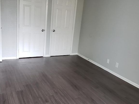 3rd image of 4883 Aspenwood Dr