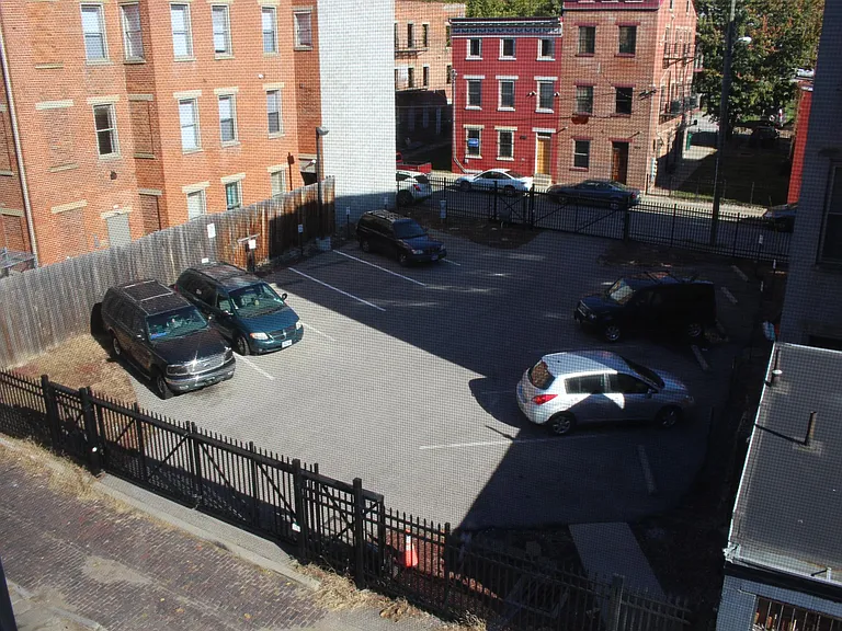 1606 Main St #1 — Photo 14