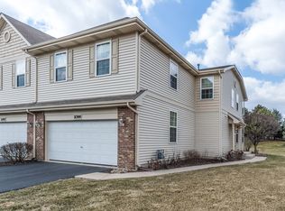 1099 Birch Ln, Romeoville, IL 60446