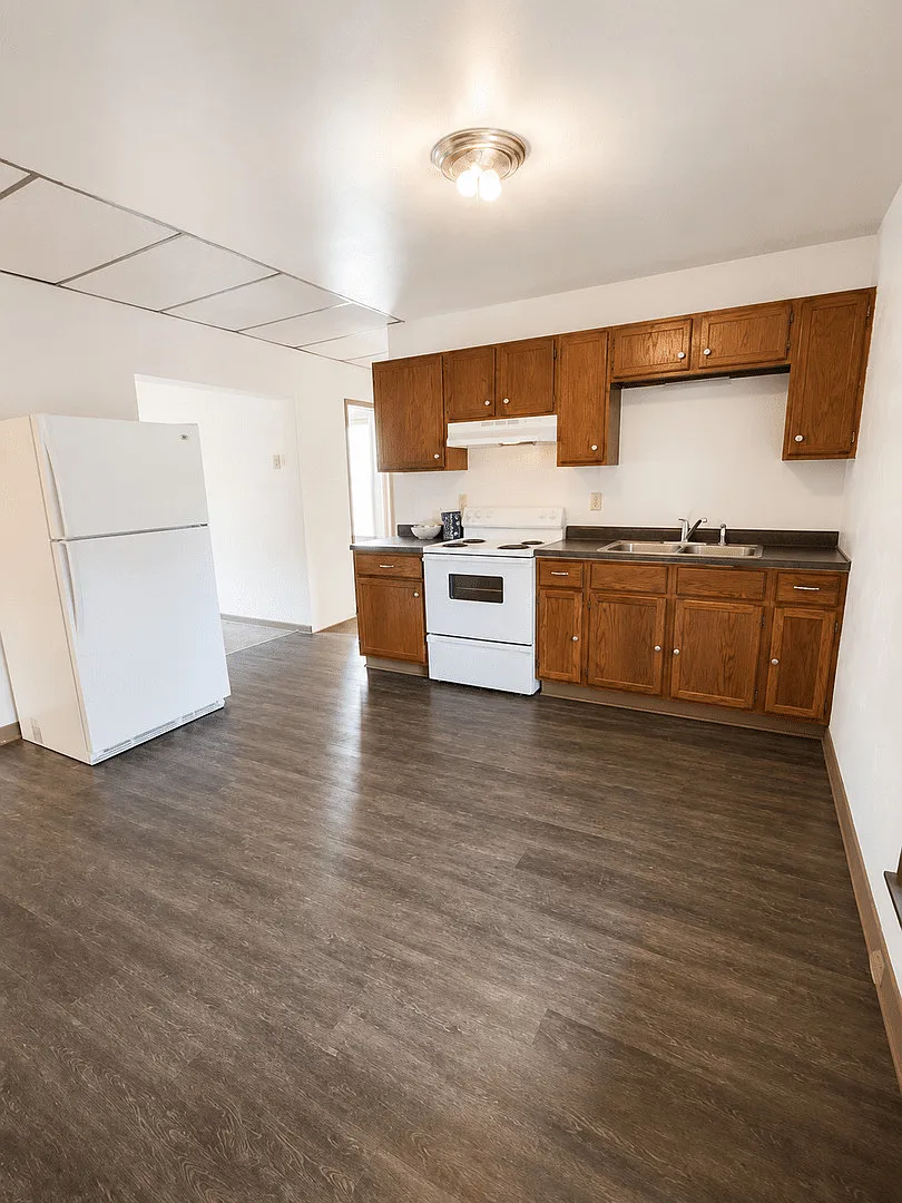 Pearl St Apartments — Photo 1