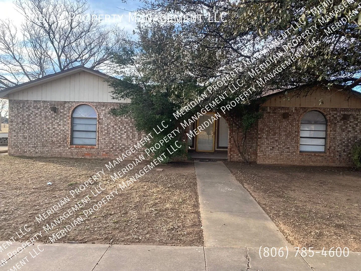 5 bed, 2.0 bath, 2274 sqft, $1,800 — Photo 1