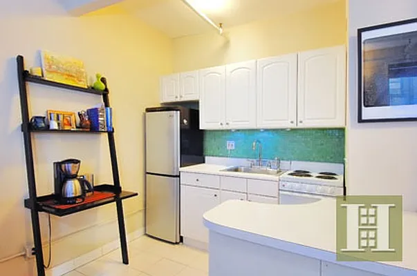 Rented by Halstead Real Estate | media 10