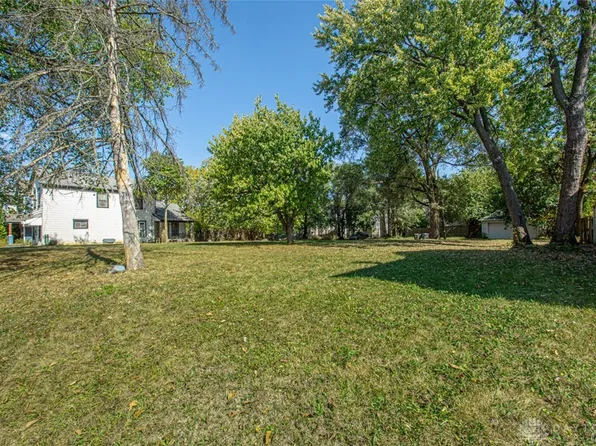 548 Troy St, Dayton, OH 45404