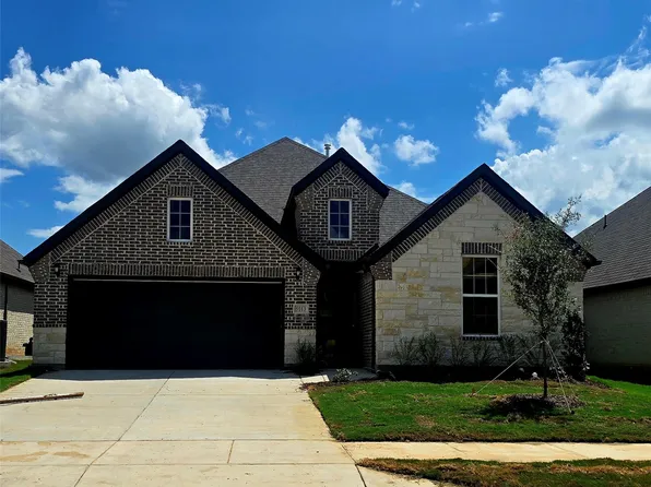 5013 Meadow Vista Ln, Fort Worth, TX 76036