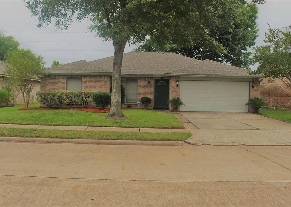 1st image of 8007 Big Oak Trail Dr