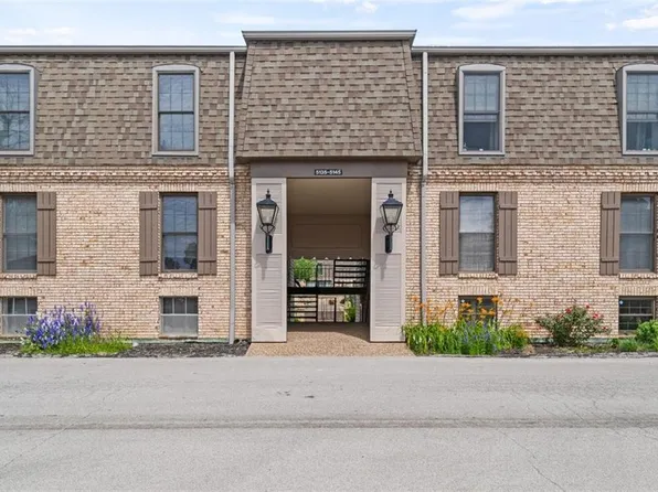 5137 W 75th St, Prairie Village, KS 66208