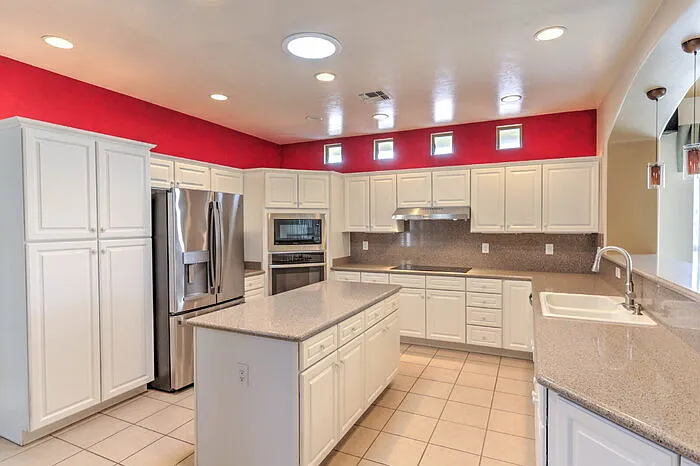884 N Keyes Rd — Photo 7