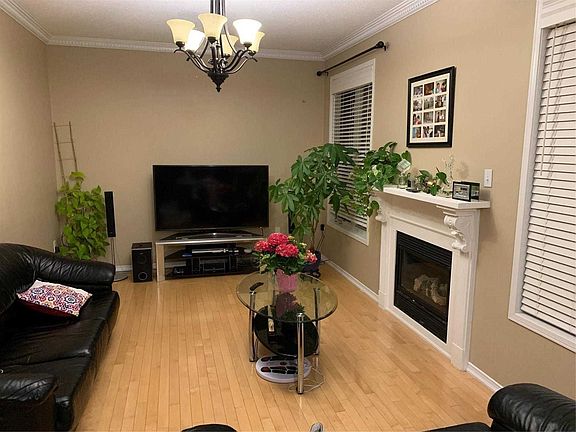 3rd image of 90 Skywood Dr