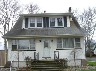 348 Diamond Bridge Ave, Hawthorne, NJ 07506