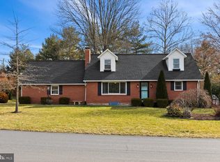 328 Quittie Park Dr, Annville, PA 17003