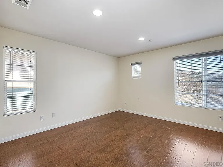 10160 Challenger Cir — Photo 11
