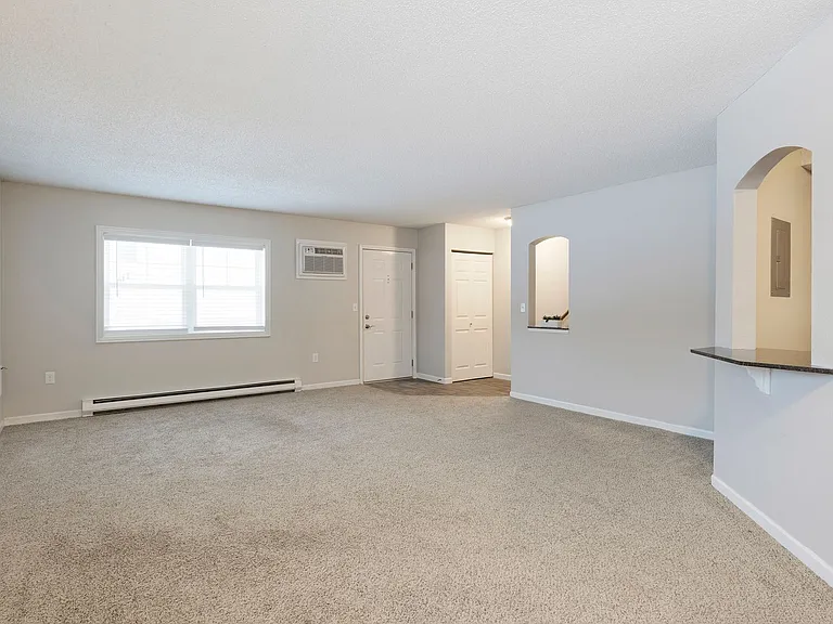 Shannon Glen Townhomes — Photo 4