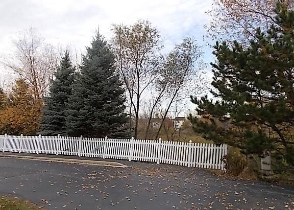 2nd image of 48 Johnson Ct #48