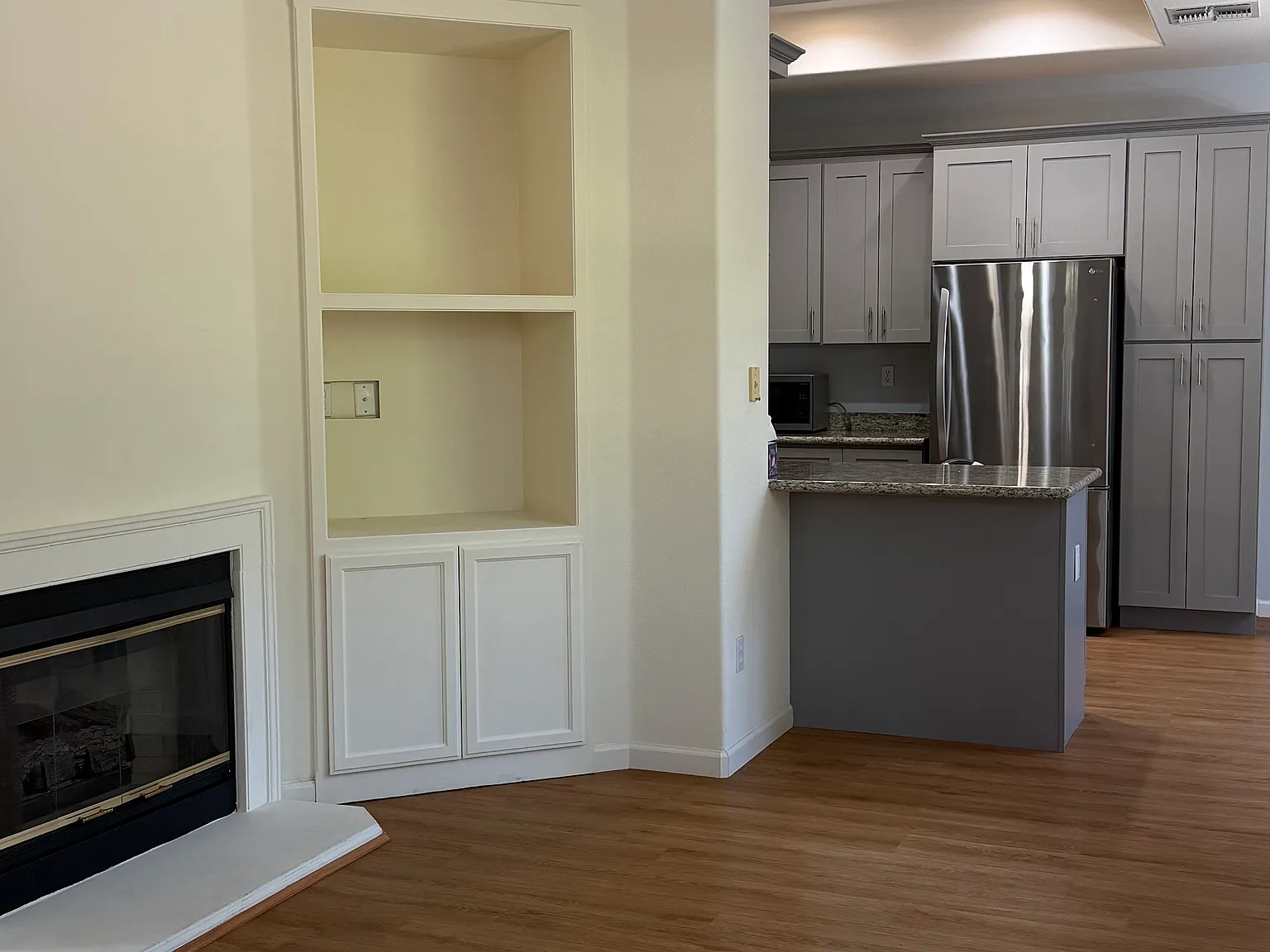 3 bed, 2.5 bath, 1482 sqft, $4,300 — Photo 4