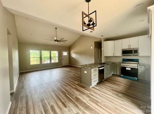 1538 23rd St SW, Hickory, NC 28602