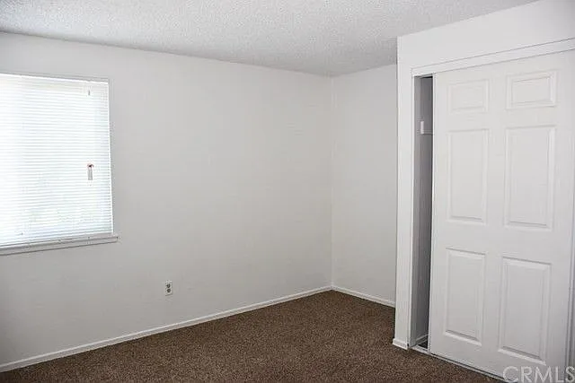 5025 Kensington Way — Photo 11