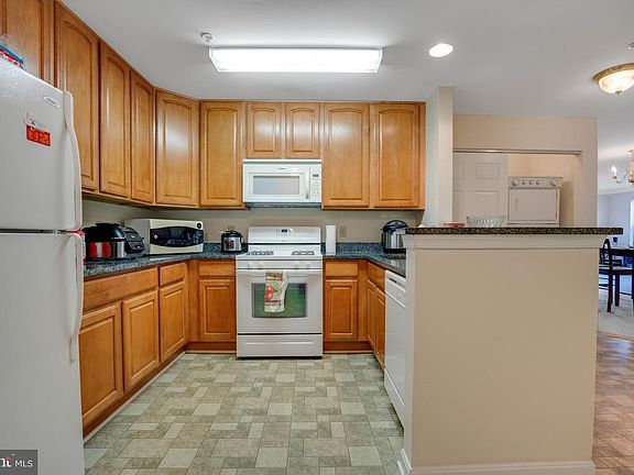 5th image of 45462 Westmeath Way Unit K34