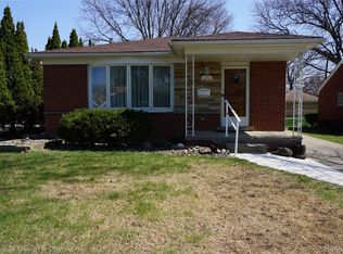 7518 Highview St, Dearborn Heights, MI