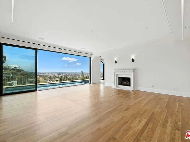 1675 N Woods Dr — Photo 14