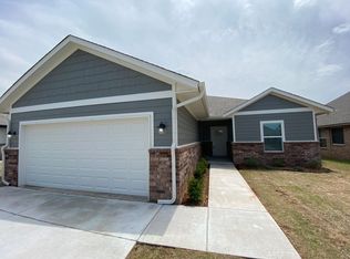 2216 Fallview Dr, Edmond, OK 73034