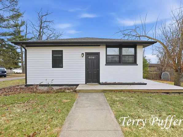 1559 Glenwood Ave, Muskegon, MI 49445