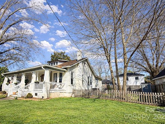 3rd image of 330 Charlotte Ave