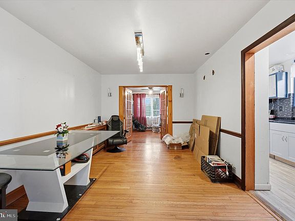4th image of 180 Saint Laurence Rd