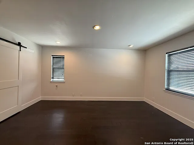 2811 Woodbury St #301 — Photo 20