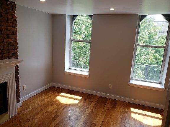 4th image of 1341 Hancock St #3A