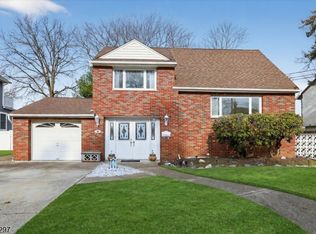 66 Jamros Ter, Saddle Brook Twp., NJ 07663