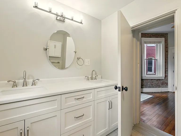 1025 S 1st St #1 — Photo 18