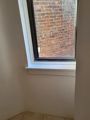Rented by Chartwell Manhattan Realty | media 13