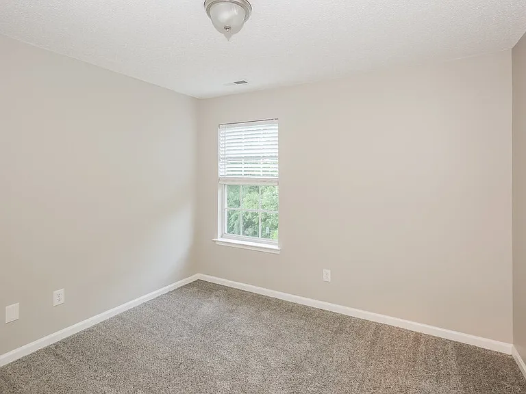 11240 Northwoods Forest Dr — Photo 12