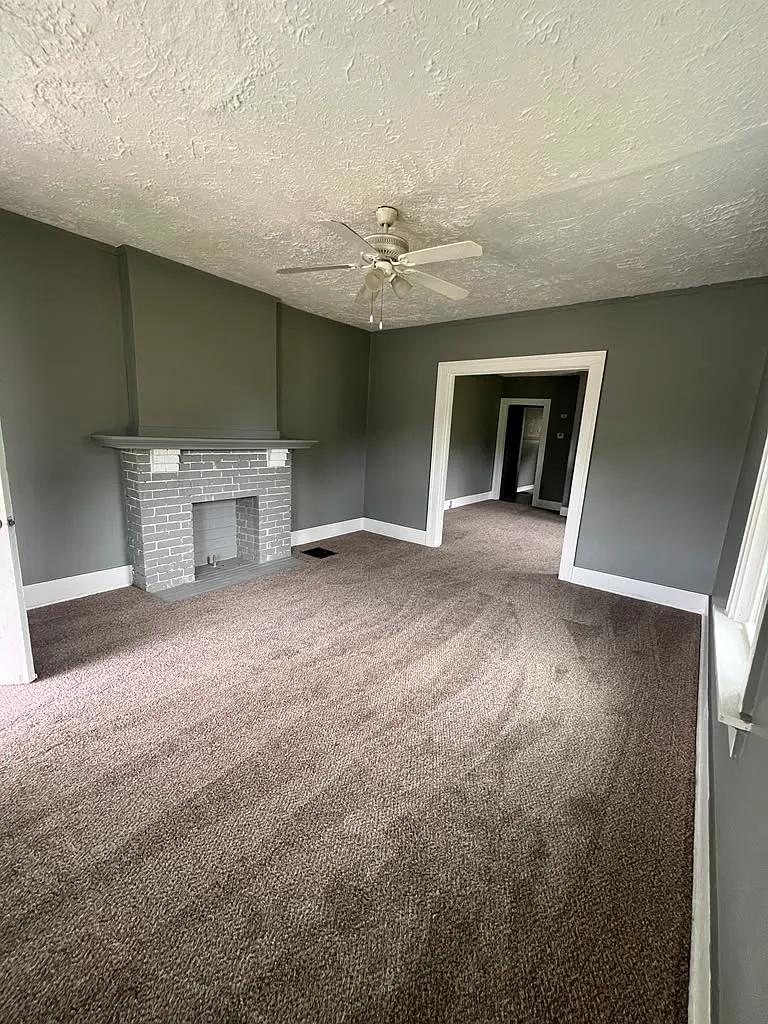 3 bed, 1250 sqft, $1,150 — Photo 3