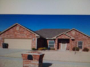 4209 Mackenzie Dr, Moore, OK 73160