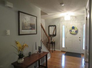 57 Iroquois Dr, Moscow, PA 18444