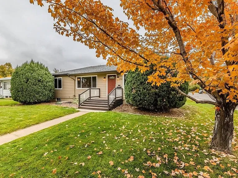4790 S Washington St — Photo 1