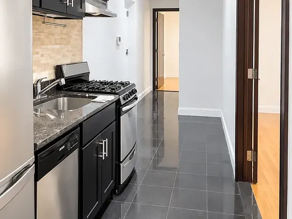 10 Manhattan Ave APT 2D, New York, NY 10025