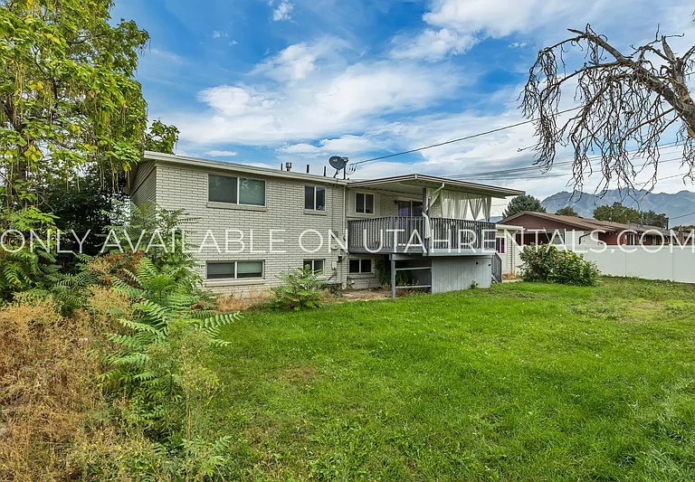 336 E Rena Ave — Photo 28