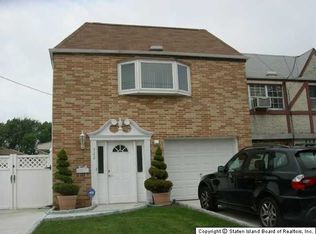 322 Lake Ave, Staten Island, NY 10303