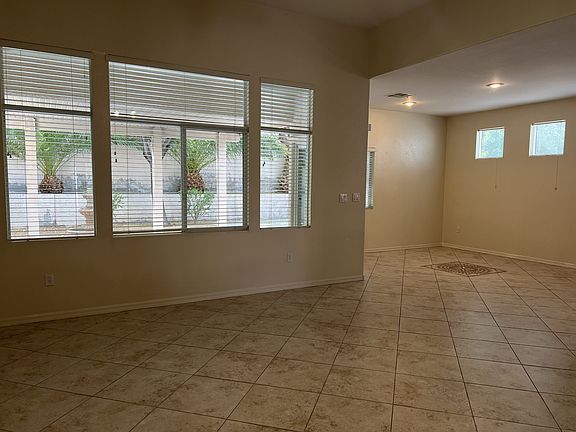 4th image of 2855 Grande Valley Dr