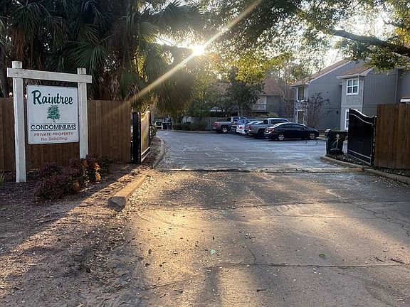 2nd image of 1580 Us Highway 19 S APT 19