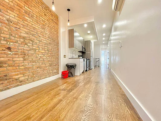 Rented by Doorway NYC, LLC | media 39