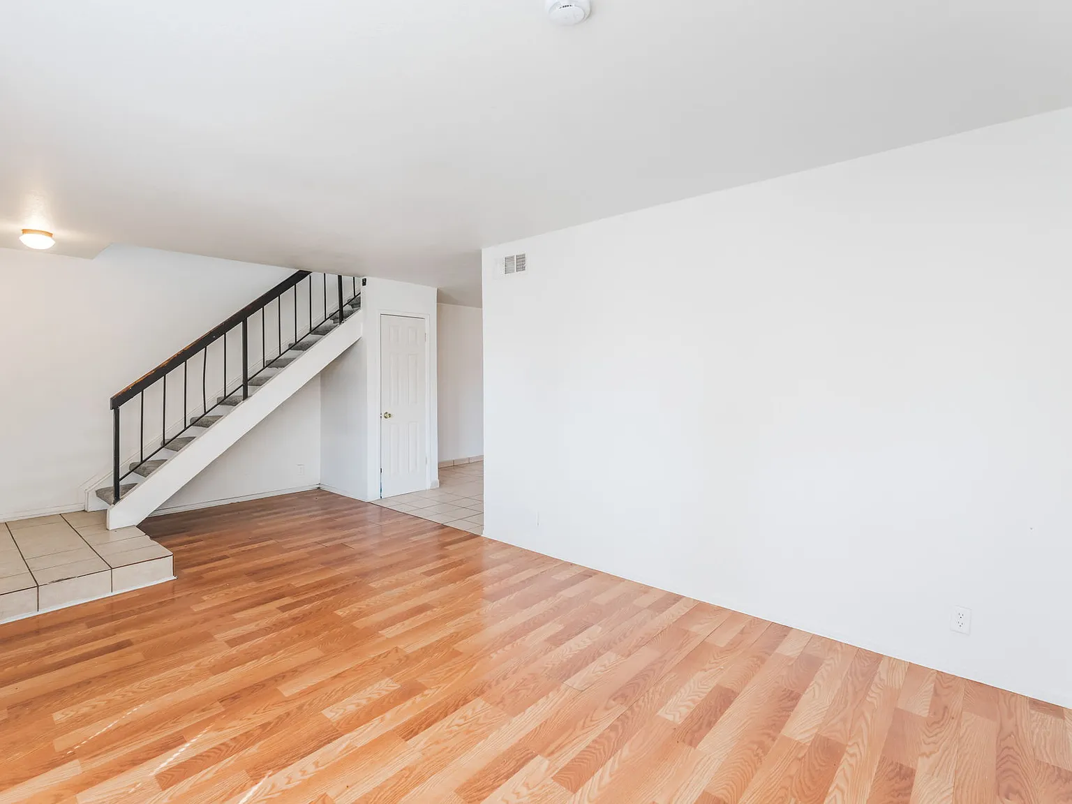 4 bed, 1.5 bath, 1378 sqft, $1,975 — Photo 4