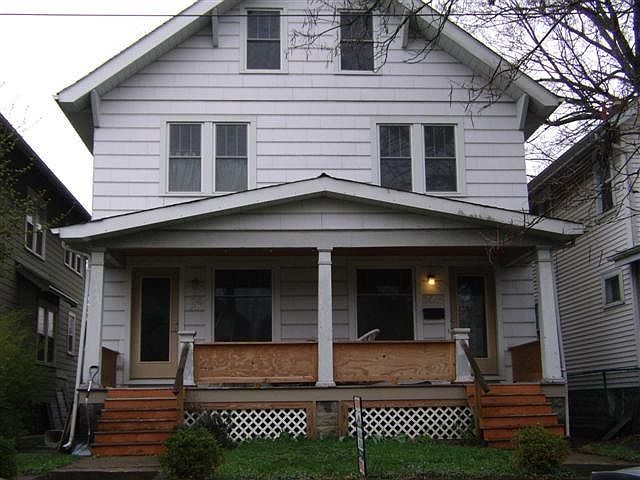 1st image of 2444 Glenmawr Ave