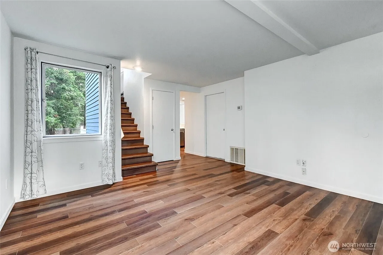 4180 244th Pl SE — Photo 3