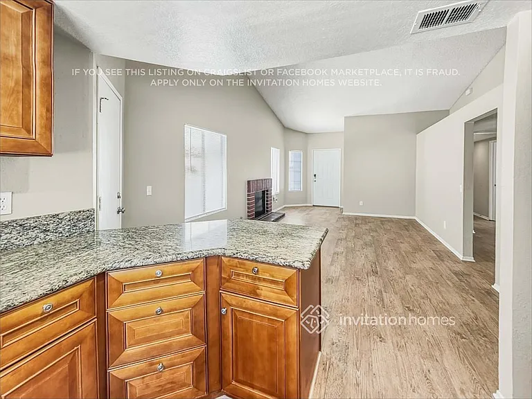 15778 Jalanie Ln — Photo 15