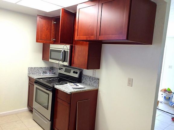4th image of 9222 Dalewood St