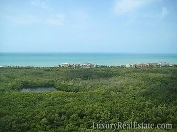 7425 Pelican Bay Blvd APT 2104, Naples, FL 34108